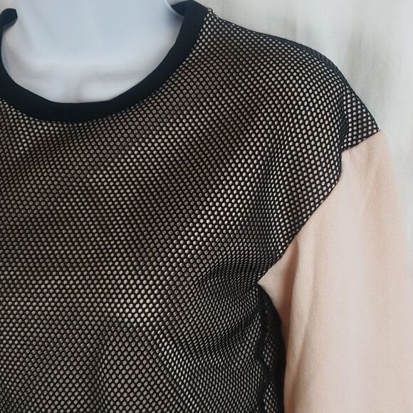Guess Women's 10 Mesh & Pink Cropped Sweater - Picture 3 of 14